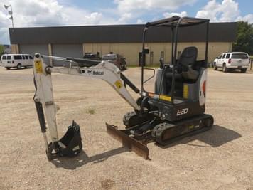 Main image Bobcat E20